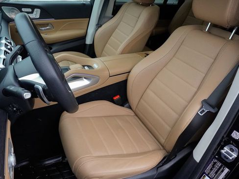 Used 2024 Mercedes-Benz GLS 450 4MATIC image 20