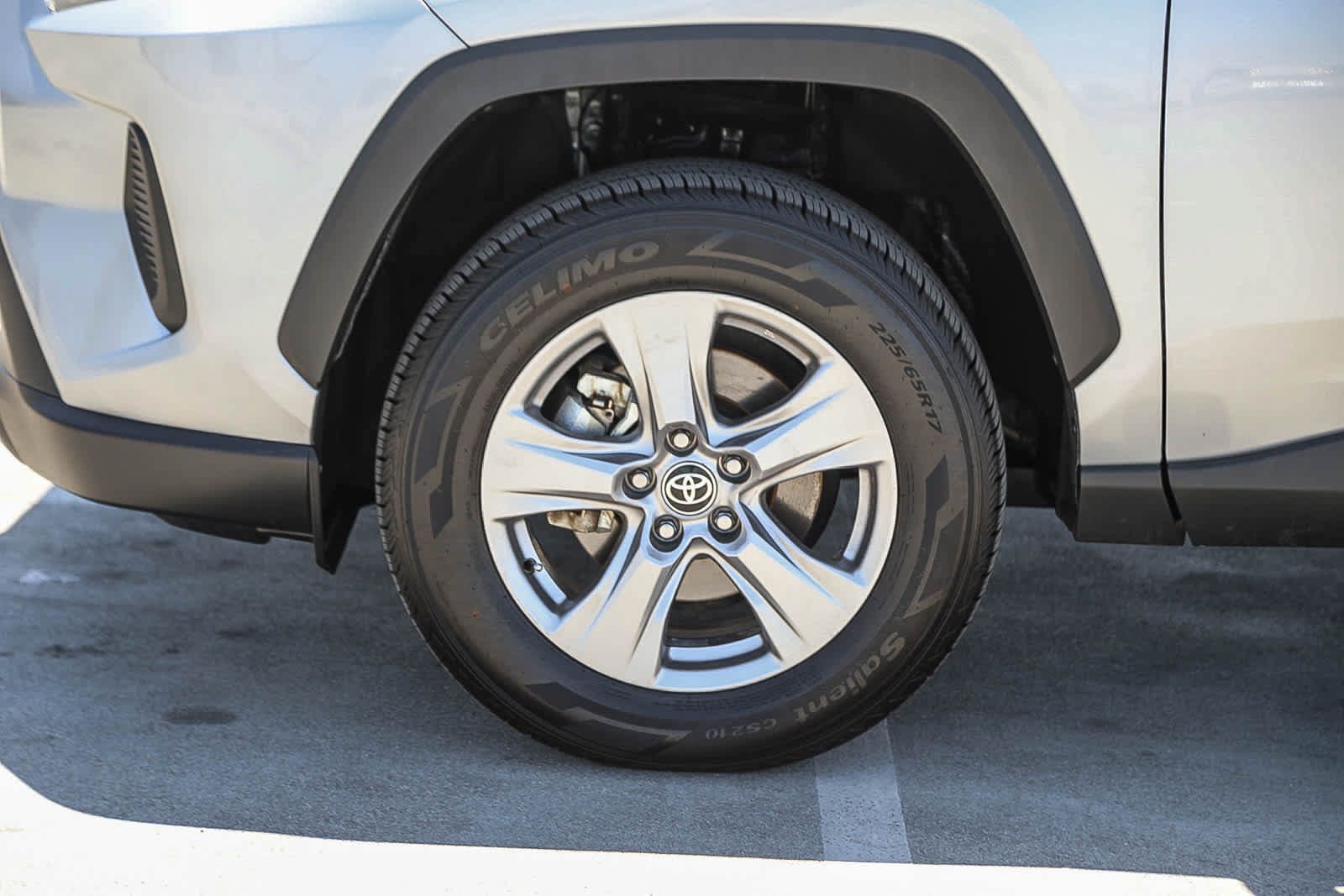 Certified 2025 Toyota RAV4 XLE AWD/4WD image 9