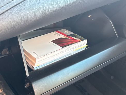 Used 2023 Toyota Corolla SE image 29