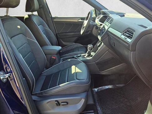 Used 2024 Volkswagen Tiguan SEL R-Line image 21