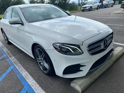 Used 2018 Mercedes-Benz E 300 image 1