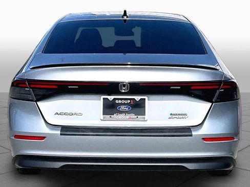 Used 2023 Honda Accord Sport image 7