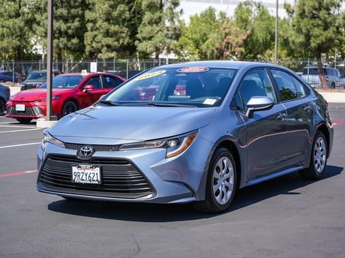 Certified 2024 Toyota Corolla LE FWD image 3