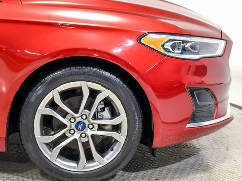 Used 2019 Ford Fusion SEL image 14