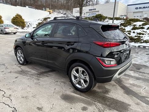 Used 2022 Hyundai Kona SEL image 3