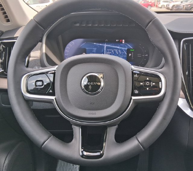 New 2026 Volvo XC90 T8 Plus w/ Protection Package Premier AWD/4WD image 10