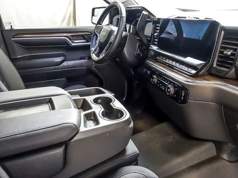 Certified 2023 Chevrolet Silverado 1500 LT Trail Boss w/ LPO, Dark Essentials Package AWD/4WD image 34