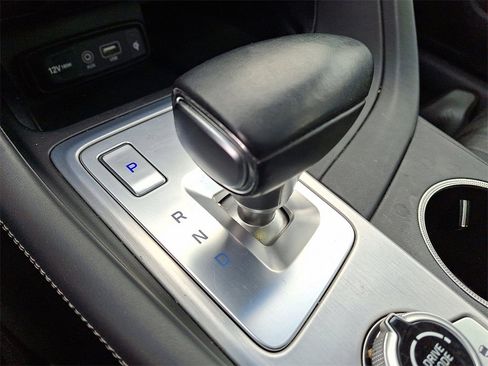 Used 2019 Genesis G70 2.0T Advanced w/ Prestige Package image 16