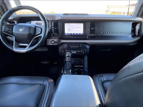 Used 2022 Ford Bronco Wildtrak image 12