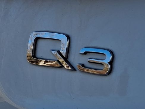 Used 2018 Audi Q3 2.0T Premium Plus image 33