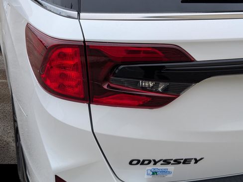 New 2026 Honda Odyssey Sport-L image 10