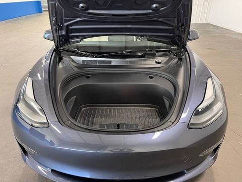 Used 2023 Tesla Model 3 Standard Range image 10