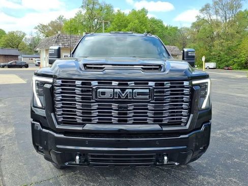 New 2026 GMC Sierra 2500 Denali Ultimate AWD/4WD image 14