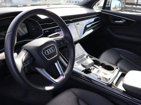 Used 2025 Audi Q7 3.0T Premium Plus w/ Premium Plus Package image 10