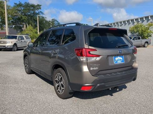 Used 2019 Subaru Forester Premium AWD/4WD image 14