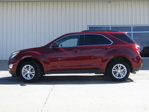 Used 2017 Chevrolet Equinox LT w/ Convenience Package image 11