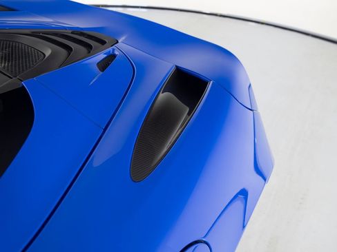 Used 2020 McLaren 720S Performance RWD image 39