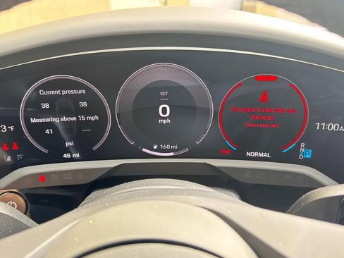 New 2025 Porsche Taycan 4S image 27