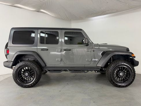 Used 2021 Jeep Wrangler Unlimited Sport AWD/4WD image 5