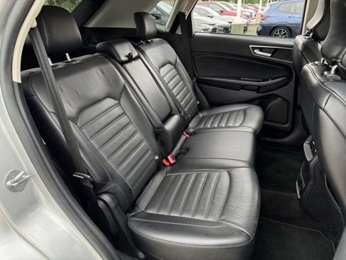 Used 2018 Ford Edge SEL w/ Equipment Group 201A FWD image 29