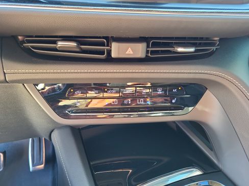 Used 2023 Buick Envision Essence w/ Sport Touring Package image 22