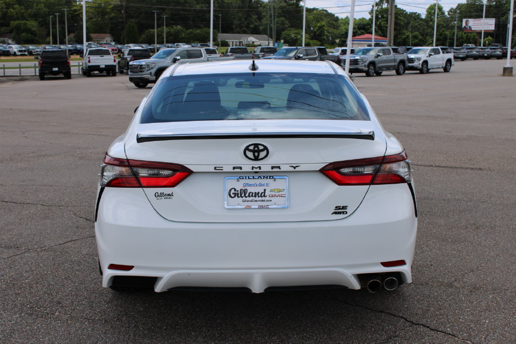 Used 2023 Toyota Camry SE AWD/4WD image 6