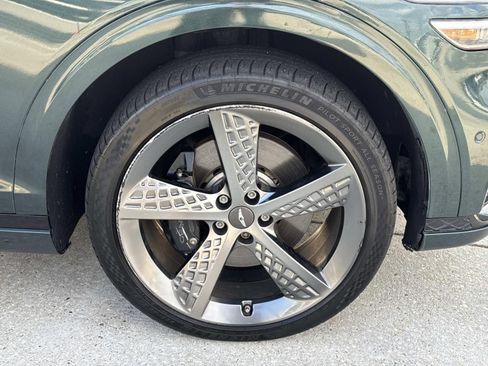 Used 2022 Genesis GV70 3.5T Sport w/ Sport Prestige Package image 4