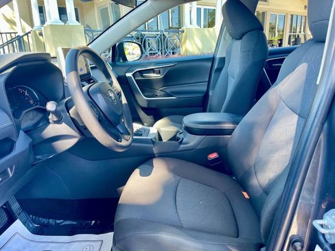 Used 2023 Toyota RAV4 XLE image 11