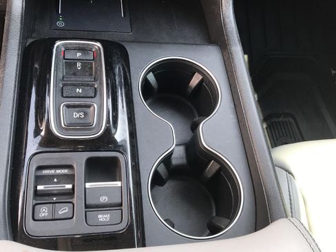 Used 2025 Honda Pilot EX-L image 34