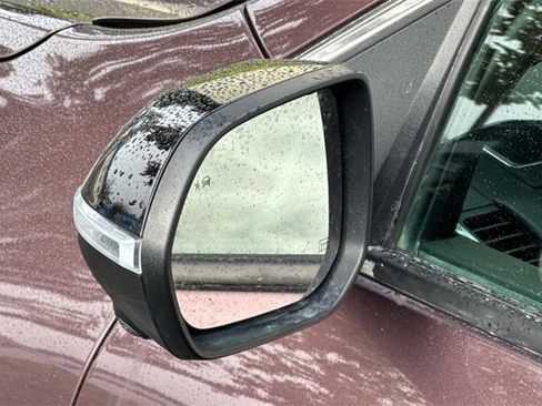 Used 2024 GMC Acadia Elevation image 54