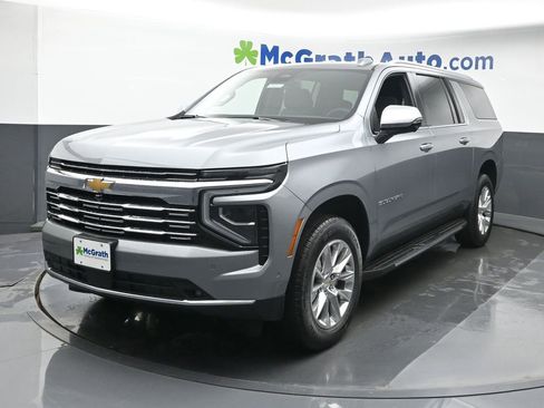New 2025 Chevrolet Suburban Premier image 25
