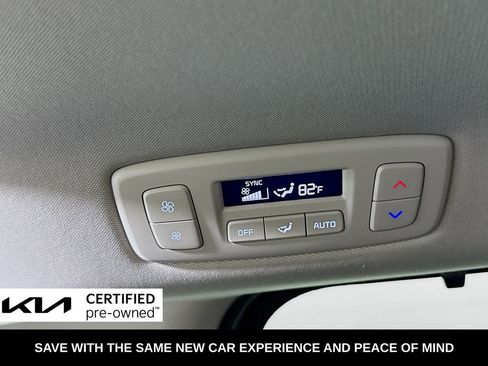 Used 2025 Kia Carnival SX Prestige image 32