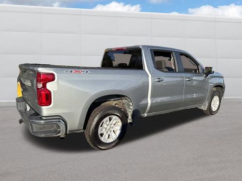 Used 2025 Chevrolet Silverado 1500 LT AWD/4WD image 7