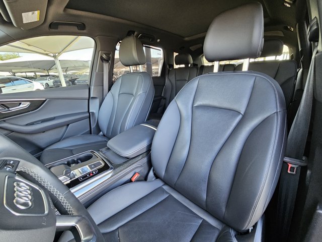 Used 2025 Audi Q7 3.0T Premium Plus AWD/4WD image 12