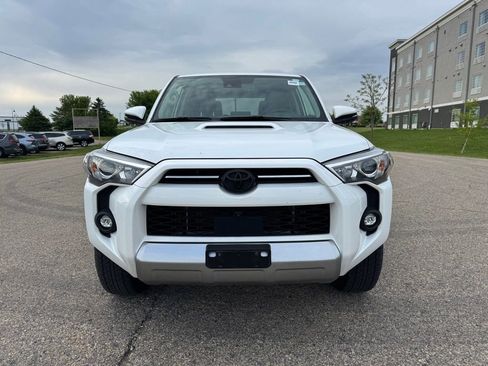 Used 2024 Toyota 4Runner TRD Off-Road Premium w/ Off Road Premium Plus Package AWD/4WD image 12