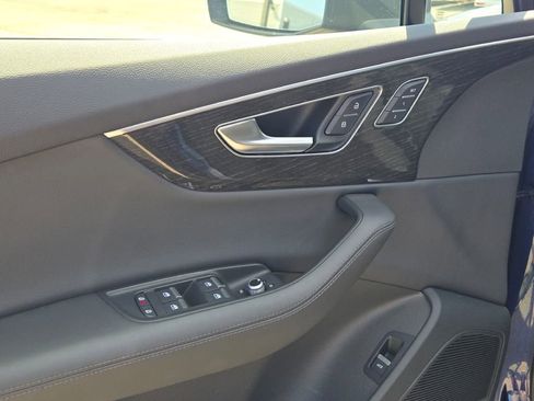 Used 2023 Audi Q7 3.0T Prestige image 22