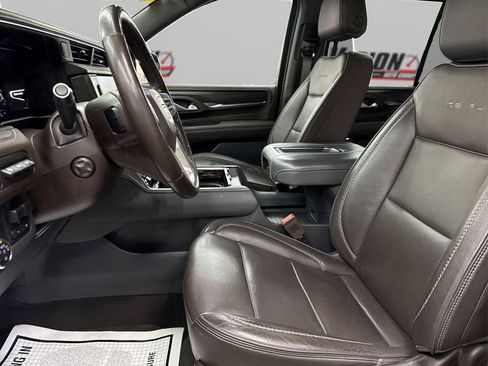 Used 2022 GMC Yukon Denali w/ Max Trailering Package image 9