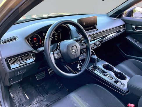 Used 2025 Honda Civic Sport image 14