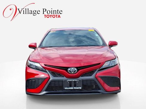 Used 2023 Toyota Camry SE w/ Convenience Package image 2