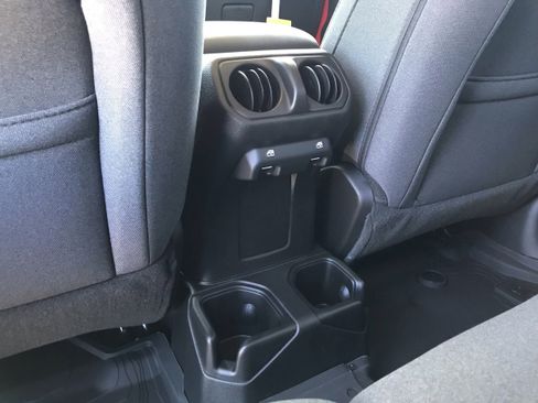 New 2025 Jeep Gladiator Sport image 20