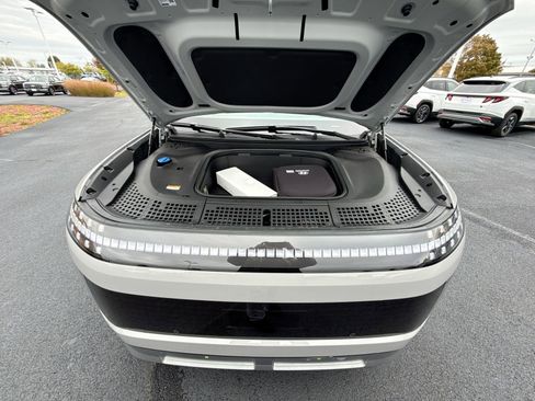 New 2026 Hyundai Ioniq 9 Limited image 29