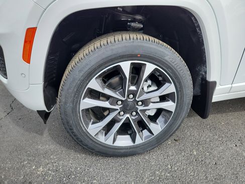 New 2025 Jeep Grand Cherokee Overland w/ Adv Protech Group III image 26