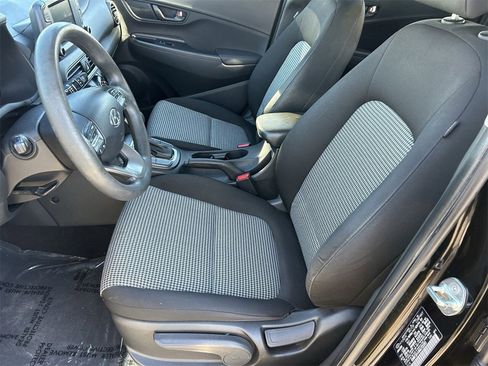 Used 2021 Hyundai Kona SE image 26