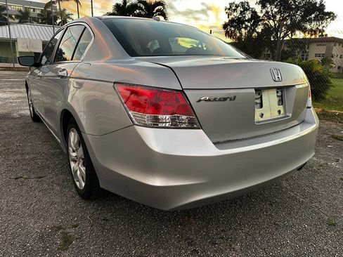 Used 2010 Honda Accord EX-L image 6
