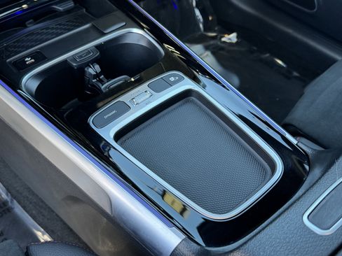 Certified 2025 Mercedes-Benz GLB 35 AMG 4MATIC image 26