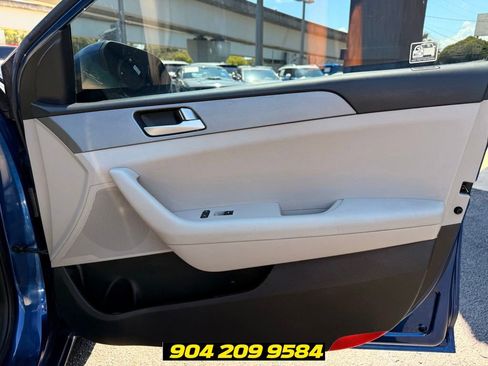 Used 2017 Hyundai Sonata SE FWD image 31