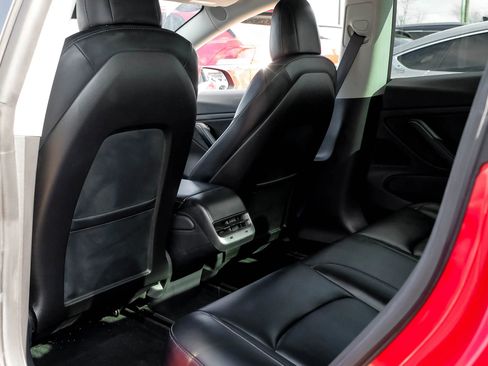 Used 2019 Tesla Model 3 Performance image 41