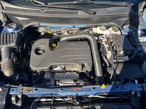 Used 2024 GMC Terrain SLE image 22