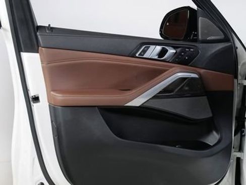 Used 2023 BMW X6 M50i w/ Executive Package image 25