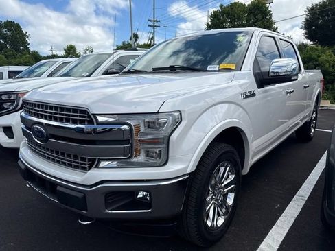 Used 2018 Ford F150 Lariat w/ Equipment Group 502A Luxury AWD/4WD image 2